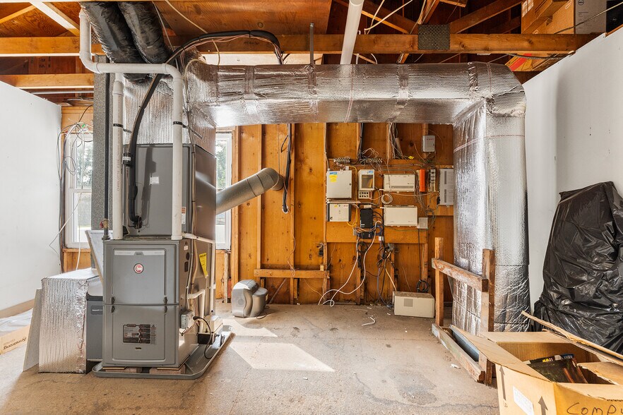 More Photos Of 257 W Nicholson Rd, Audubon Office For Sale