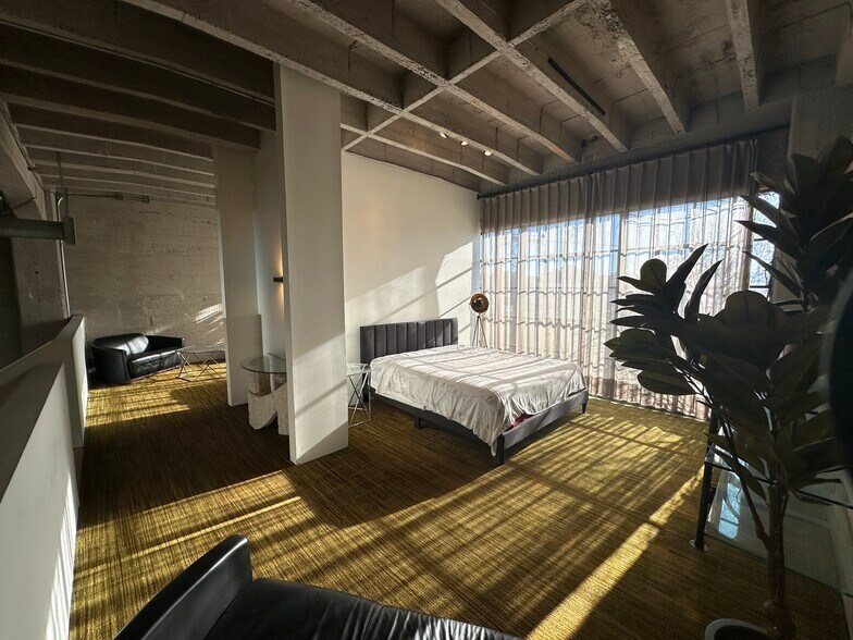 More Photos Of 30 Sheridan St, San Francisco Office For Sale