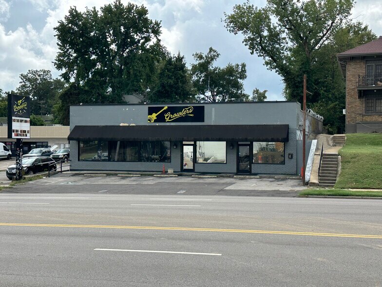 More Photos Of 1909-1913 Poplar Ave, Memphis Storefront For Sale