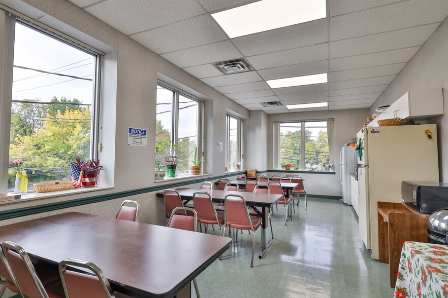 More Photos Of 555 Main St, Bethlehem Office For Lease