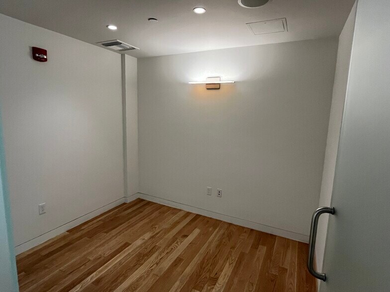 More Photos Of 1650 Jackson St, San Francisco Apartments For Sale