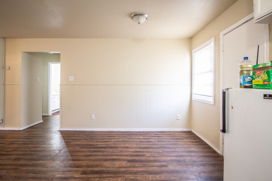More Photos Of 2715 E 2nd St, Lubbock Apartments For Sale