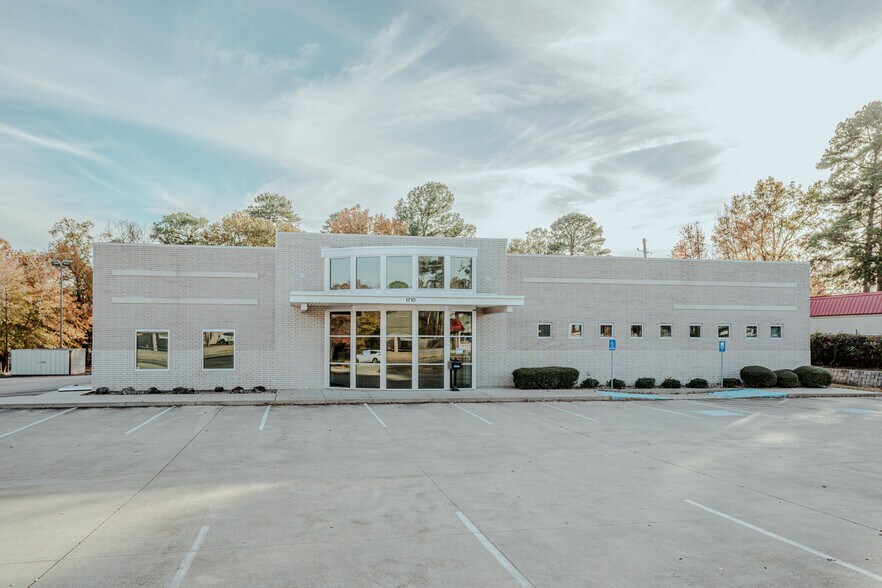 More Photos Of 1710 Arkansas Blvd, Texarkana Medical For Sale
