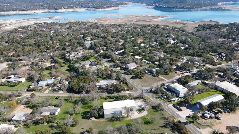 More Photos Of 5206 Beacon Dr, Austin Warehouse For Lease