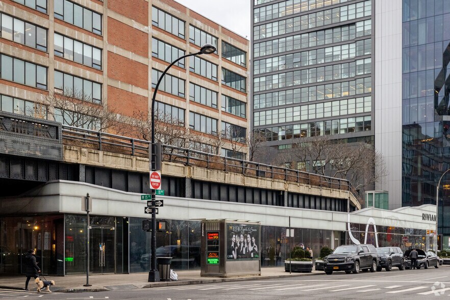 More Photos Of 60 Tenth Ave, New York Storefront For Sale