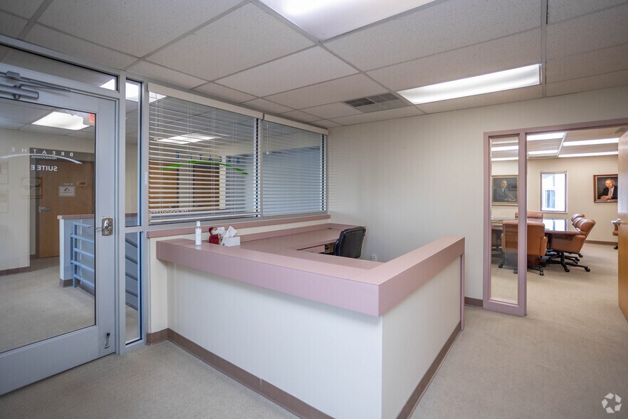 More Photos Of 201 Smith Dr, Cranberry Township Medical For Sale