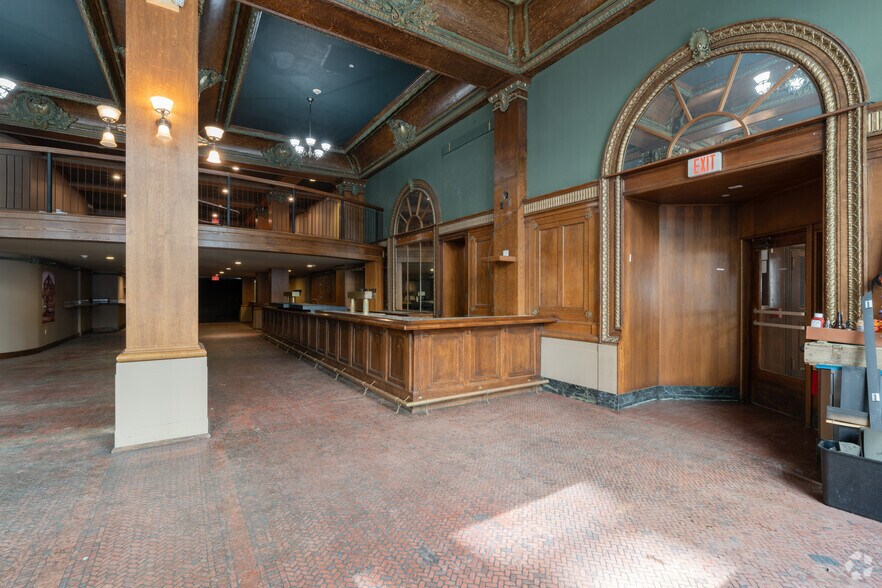 More Photos Of 391 Washington St, Buffalo Hotel For Lease