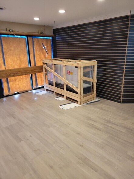 More Photos Of 10744 Jefferson Ave, Newport News Storefront Retail Office For Sale