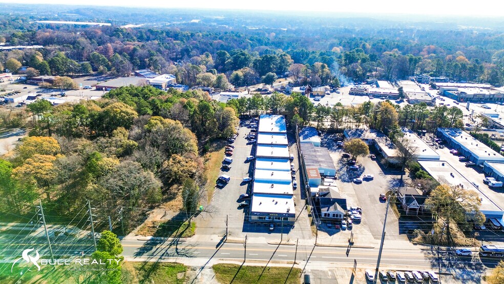 More Photos Of 5891 New Peachtree Rd, Doraville Warehouse For Lease