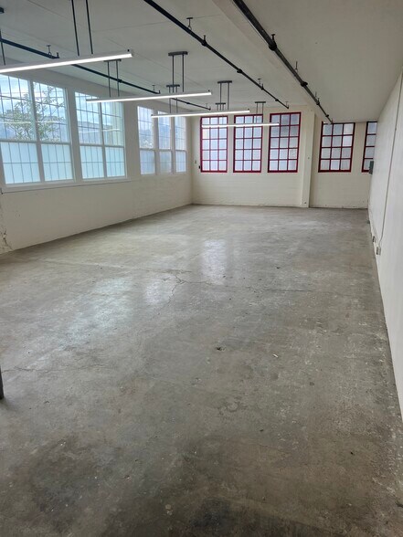 More Photos Of 1050-1066 47th Ave, Oakland Apartments For Lease
