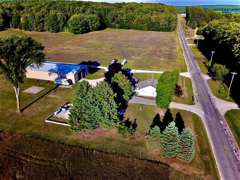 More Photos Of Bob's Septic Service, Alanson Warehouse For Sale