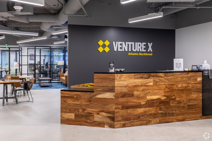 More Photos Of 3333 Peachtree Rd Ne, Atlanta Office For Lease