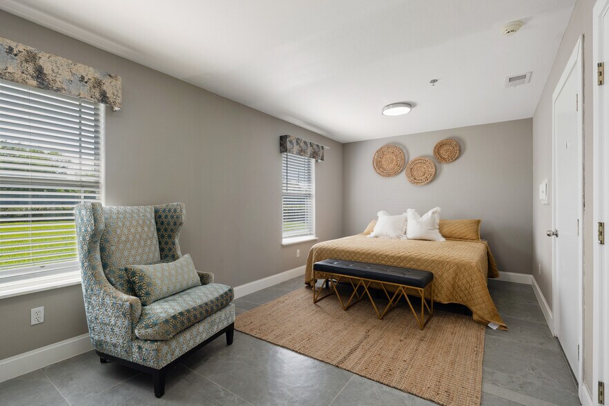 More Photos Of 715 N Medford Rd, Brownsville Lodge Meeting Hall For Lease