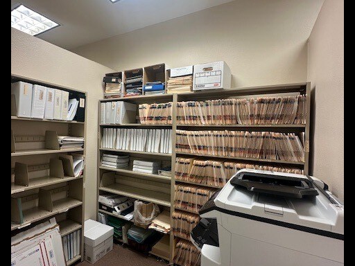 More Photos Of 15505 W Sand St, Victorville Office For Lease