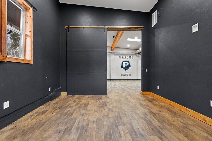 More Photos Of 1774 Riverside Dr, Suamico Freestanding For Lease