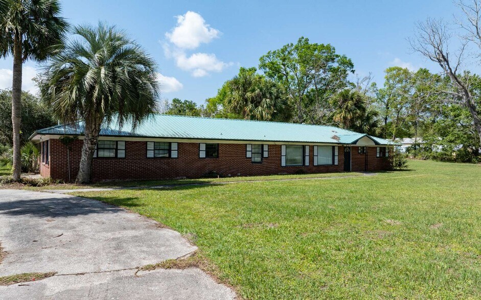 More Photos Of 7601 133rd Rd, Live Oak Assisted Living For Sale