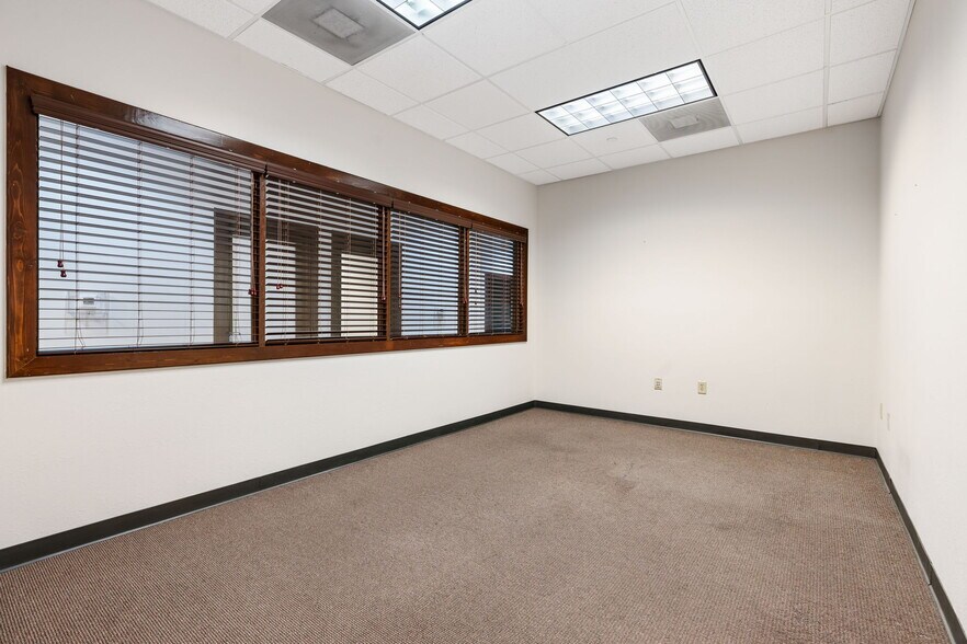 More Photos Of 2200 N FM 3083 Rd W, Conroe Office For Lease