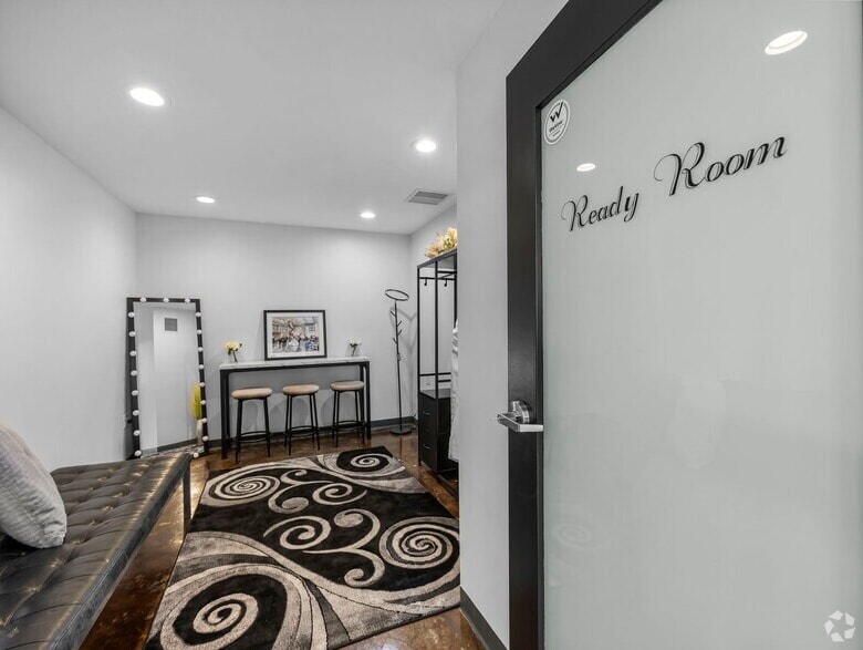 More Photos Of 132 10th St, Saint Paul Apartments For Sale