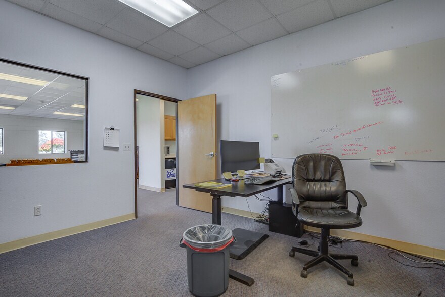 More Photos Of 1671 Zachi Way, Redding Industrial For Lease