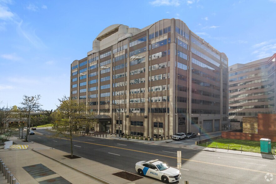 More Photos Of 445 12th St SW, Washington Office For Lease