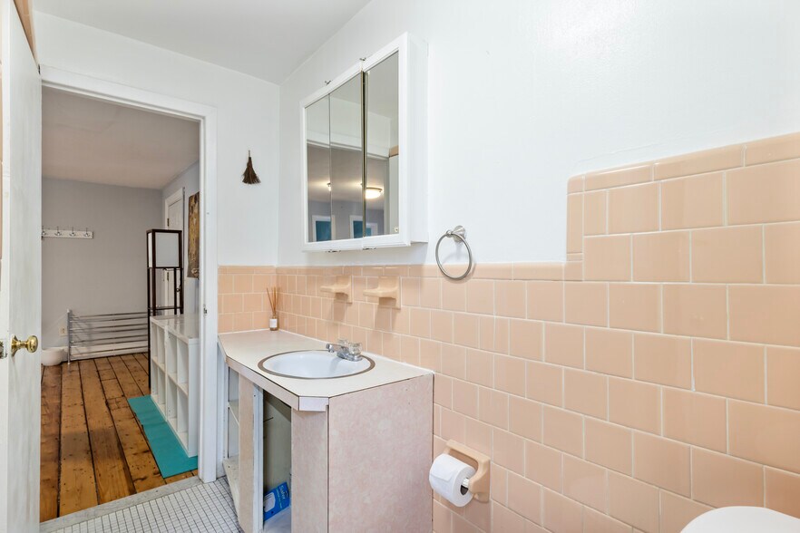 More Photos Of 176 Williams St, Providence Apartments For Sale