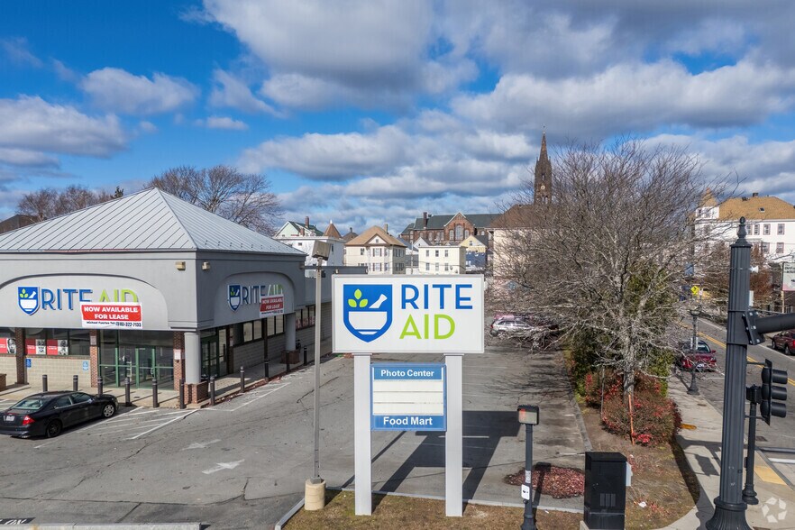 More Photos Of 1207 Acushnet Ave, New Bedford Drugstore For Lease