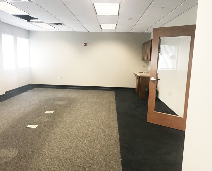 More Photos Of 22 Century Hill Dr, Latham Coworking Space