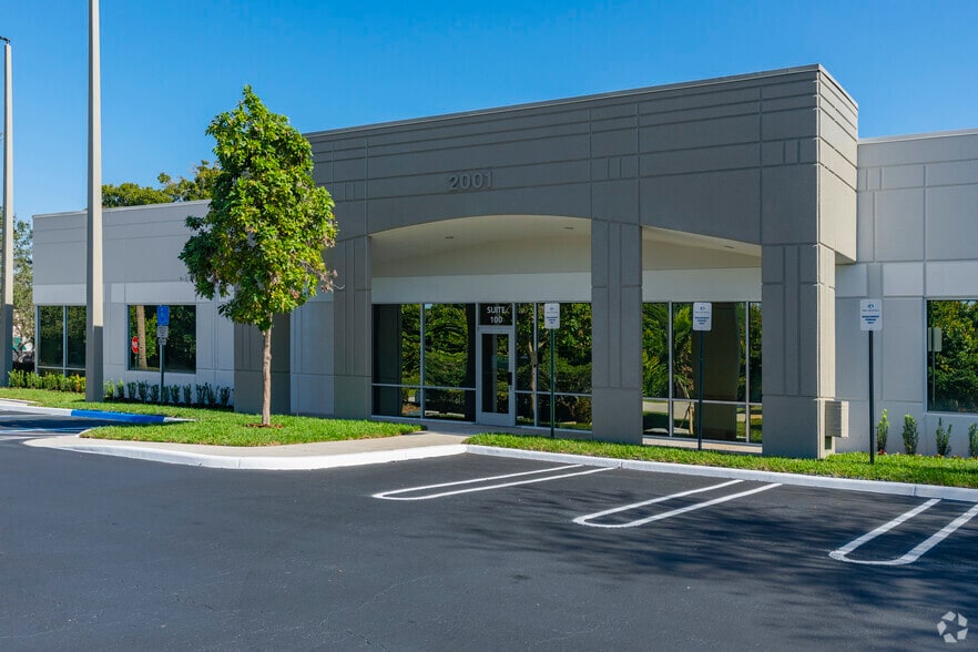 More Photos Of 2001 NW 64th St, Fort Lauderdale Office For Lease