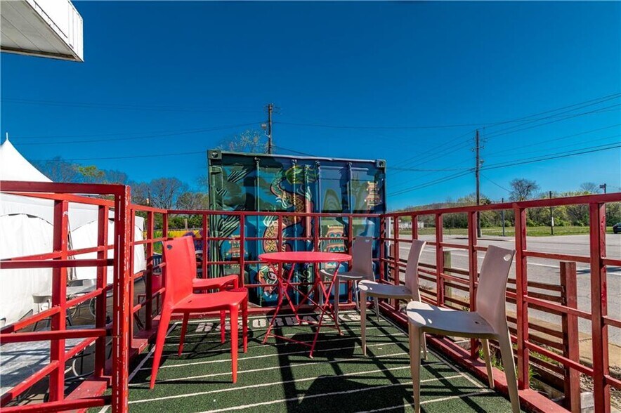 More Photos Of 1431 S School Ave, Fayetteville Restaurant For Sale