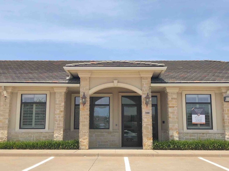 More Photos Of 6513 Preston Rd, Plano Office For Sale
