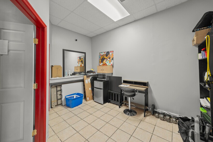 More Photos Of 45-49 8th St, Hudson Storefront Retail Residential For Sale