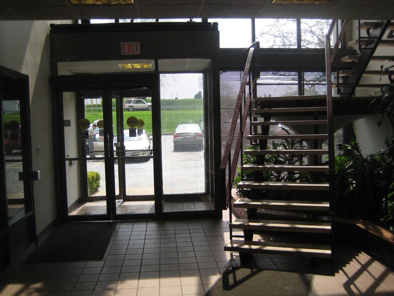 More Photos Of 890 7th North St, Liverpool Office For Lease