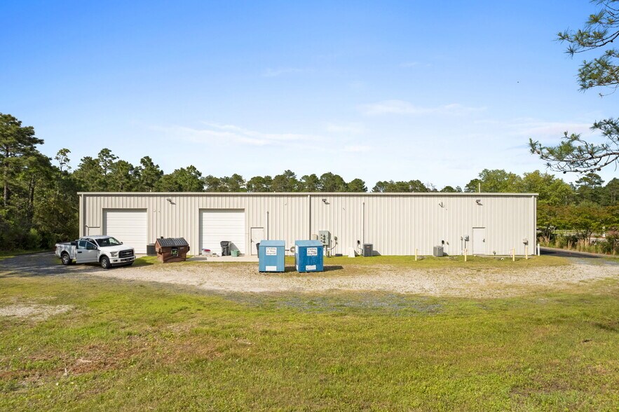 More Photos Of 3000 George II Hwy, Southport General Retail For Sale