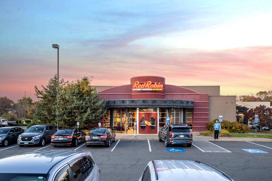 More Photos Of 15 Hazard Ave, Enfield Restaurant For Sale