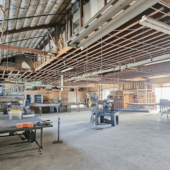 More Photos Of 350 Center St, Grayslake Warehouse For Sale