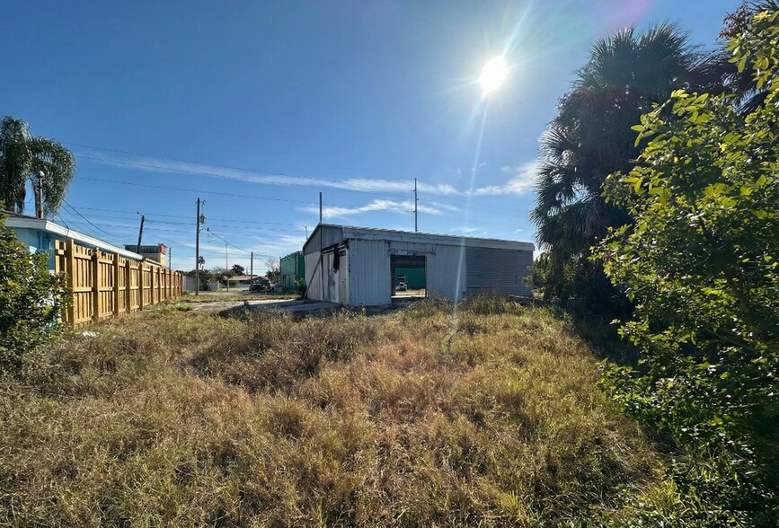 More Photos Of 13243 US Hwy 19, Hudson Auto Repair For Sale