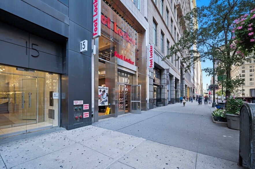 More Photos Of 15 W 34th St, New York Office For Lease