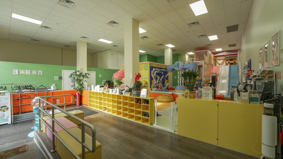 More Photos Of 9501 37th Ave, Flushing Apartments For Sale