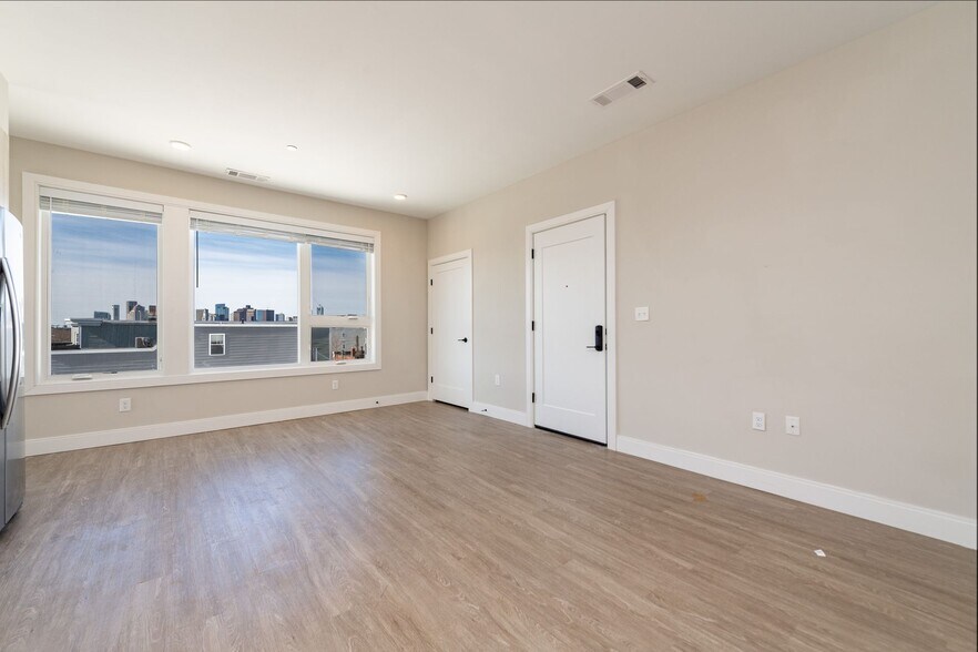 More Photos Of 340 Bremen St, Boston Apartments For Lease