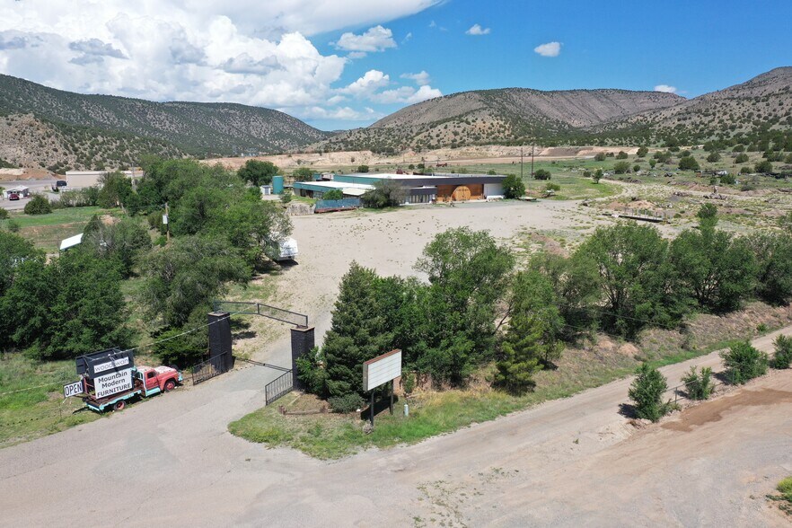 More Photos Of 27489 US Highway 70, Glencoe Showroom For Sale