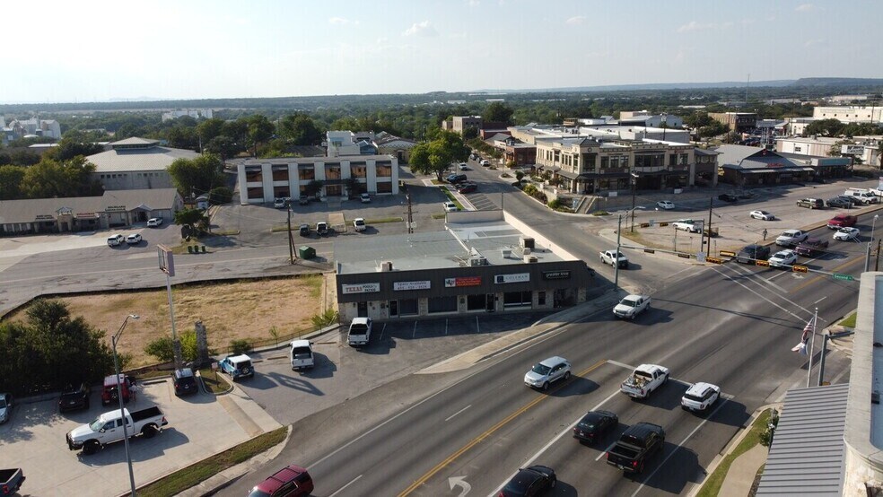 More Photos Of 116 S US Highway 281, Marble Falls Office For Lease