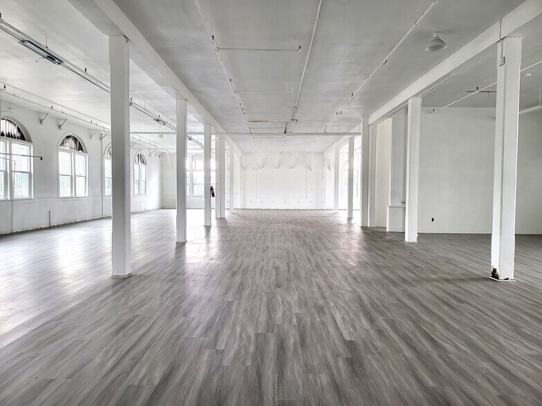 More Photos Of 1518 Paloma St, Los Angeles Warehouse For Sale