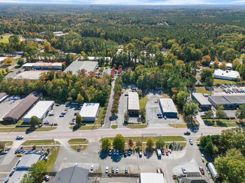 More Photos Of 4533 Hillsborough Rd, Durham Auto Repair For Lease