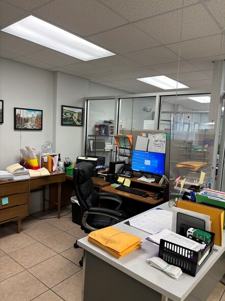 More Photos Of 2380 Riverside Dr, Danville Freestanding For Sale