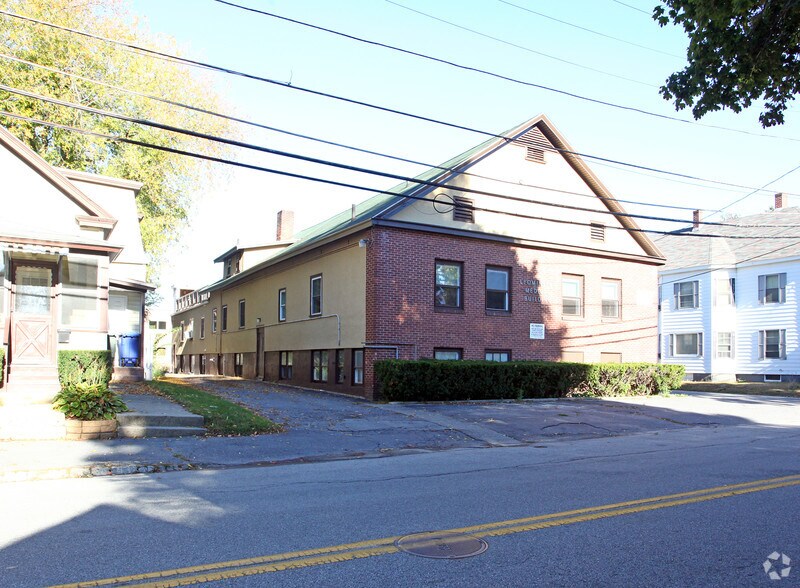 More Photos Of 71 Pleasant St, Leominster Medical For Lease