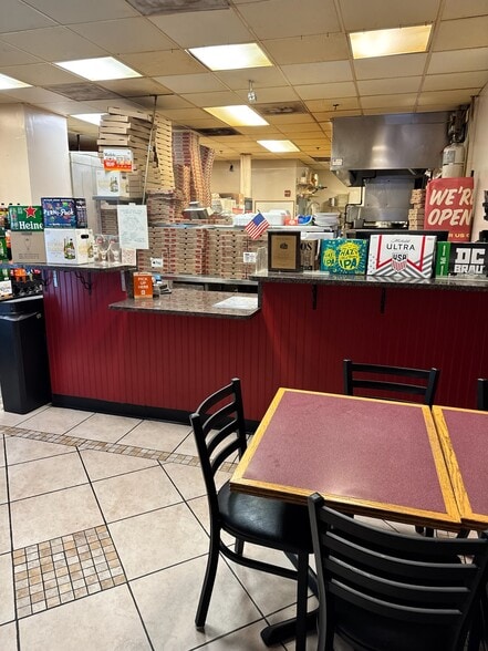 More Photos Of 2249 S Shirlington Rd, Arlington Apartments For Lease