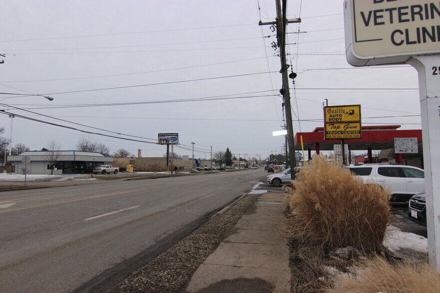 More Photos Of 2900 Belmont Ave, Youngstown Office For Sale