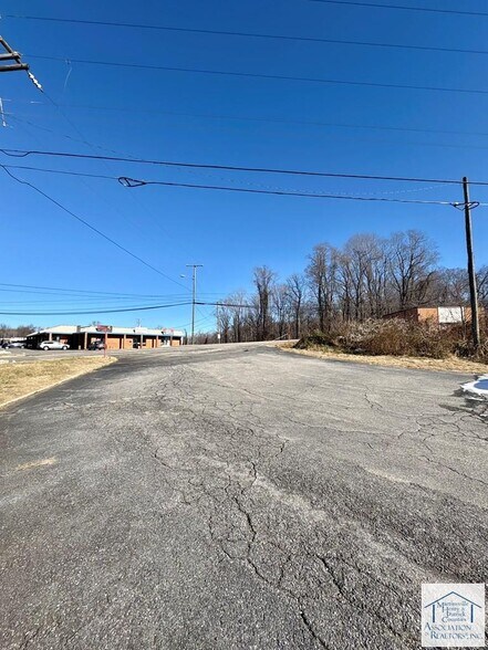 More Photos Of 6697 Greensboro Rd, Ridgeway General Retail For Sale