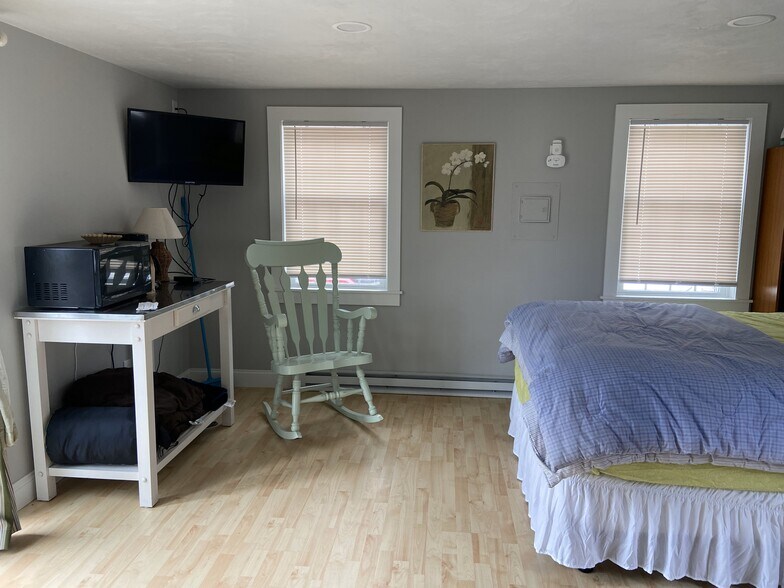 More Photos Of 2653 Main St, South Chatham Restaurant For Sale