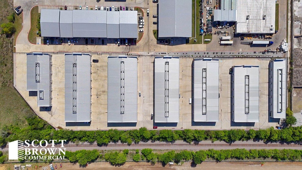 More Photos Of 1725 N Hwy 377, Roanoke Warehouse For Sale